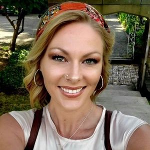 Meet your Posher, Shayna